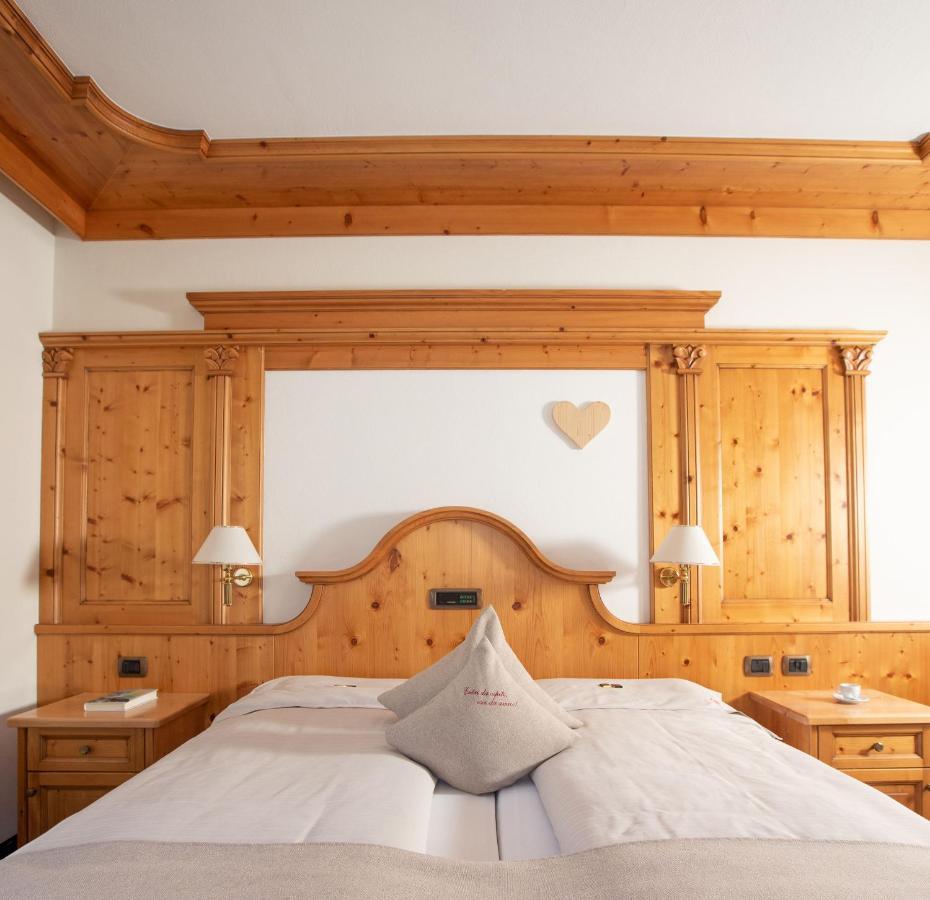 Hotel Galli リヴィーニョ エクステリア 写真