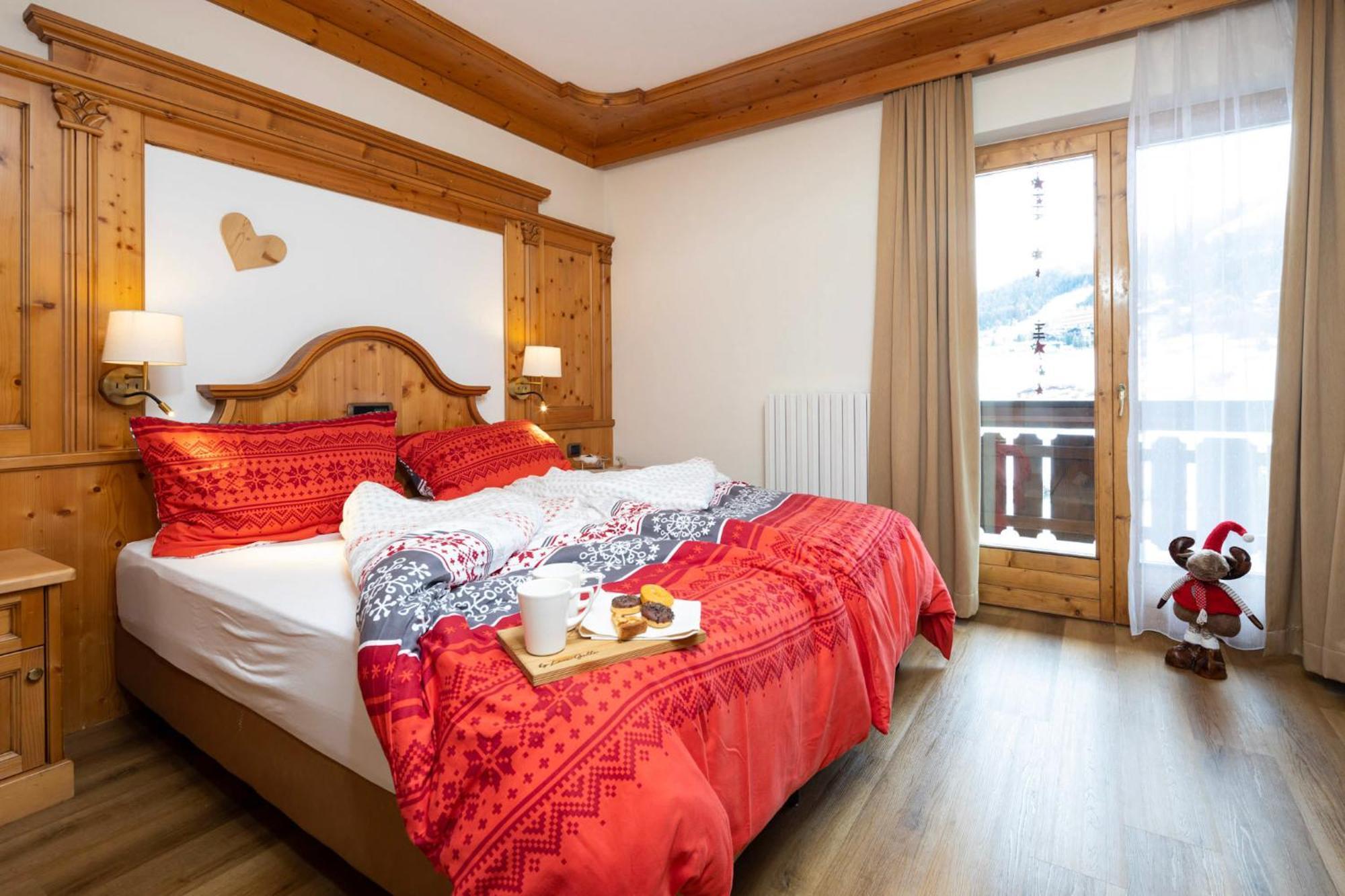 Hotel Galli リヴィーニョ エクステリア 写真