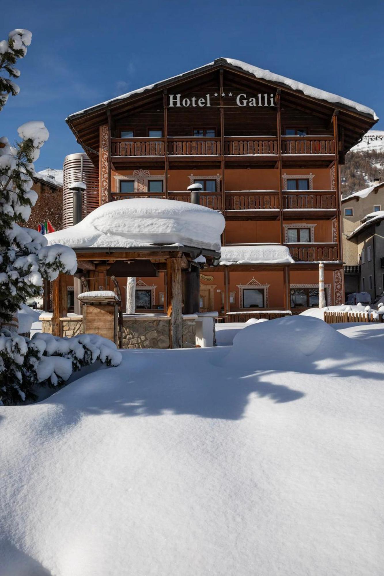 Hotel Galli リヴィーニョ エクステリア 写真