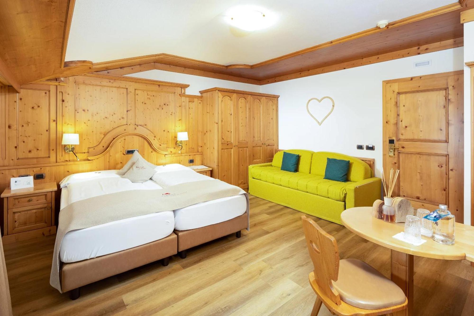 Hotel Galli リヴィーニョ エクステリア 写真