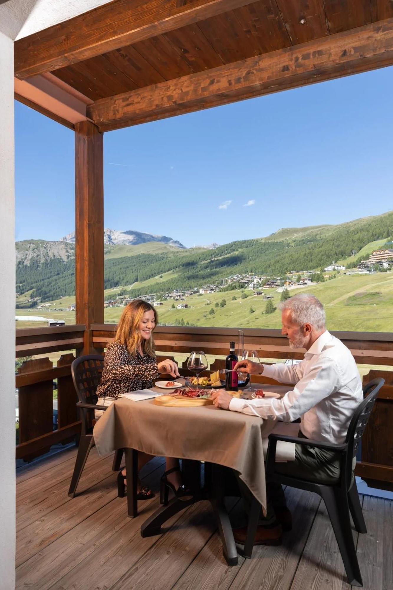 Hotel Galli リヴィーニョ エクステリア 写真