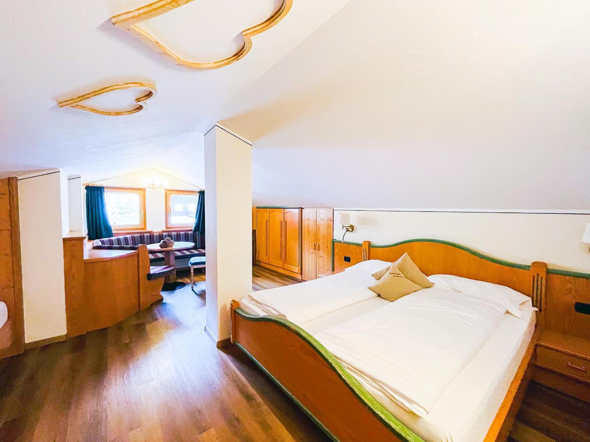 Hotel Galli リヴィーニョ エクステリア 写真