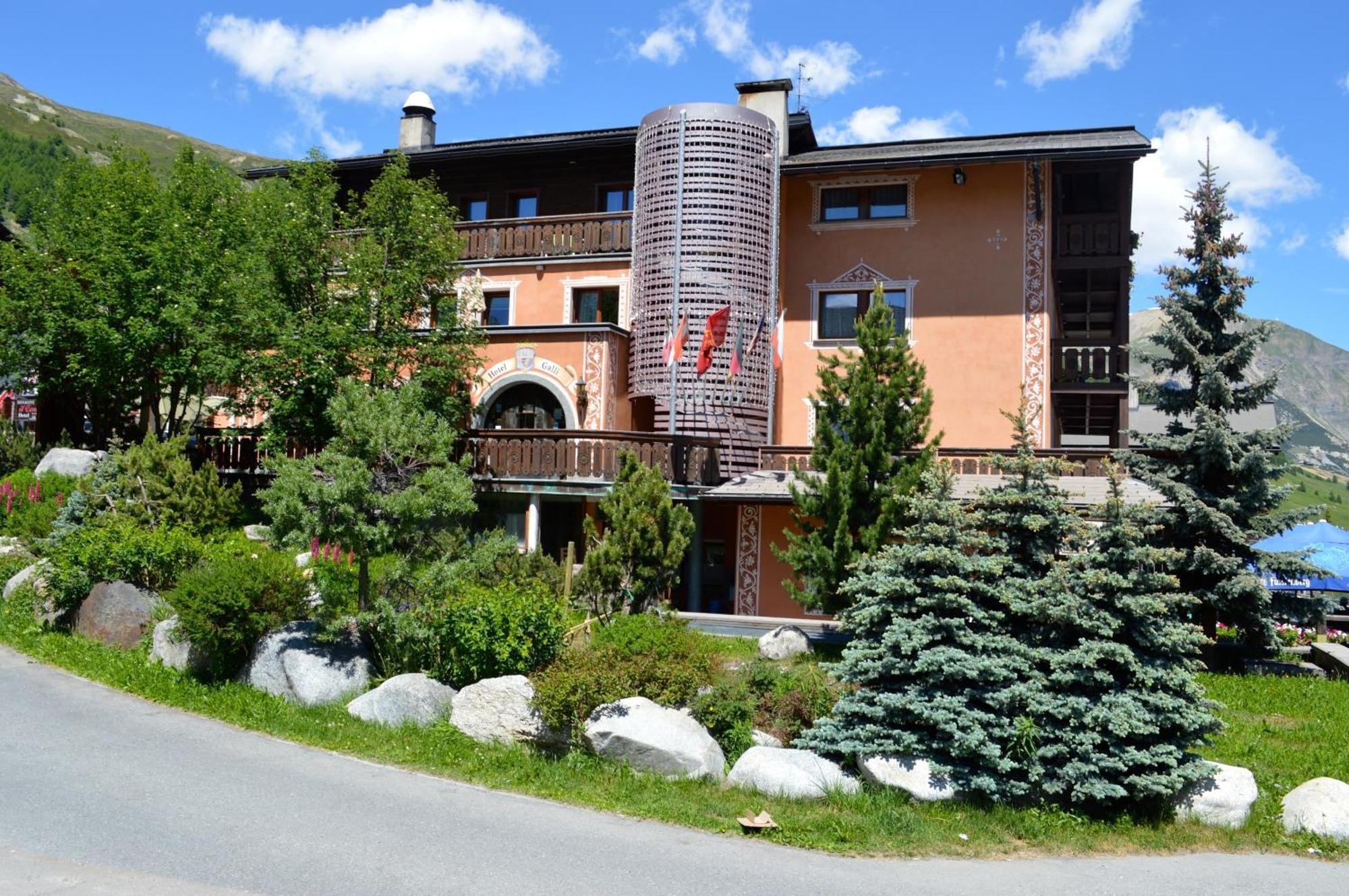 Hotel Galli リヴィーニョ エクステリア 写真